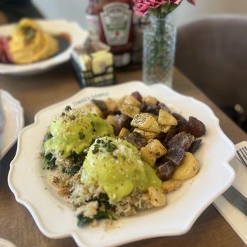 Sweet Maple - Oscar Benedict - Breakfast & Brunch Near Me - Santa Monica, California