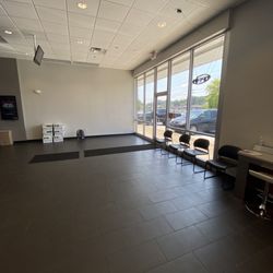 Pep Boys - Front entrance