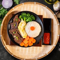 Pho Hut & Grill