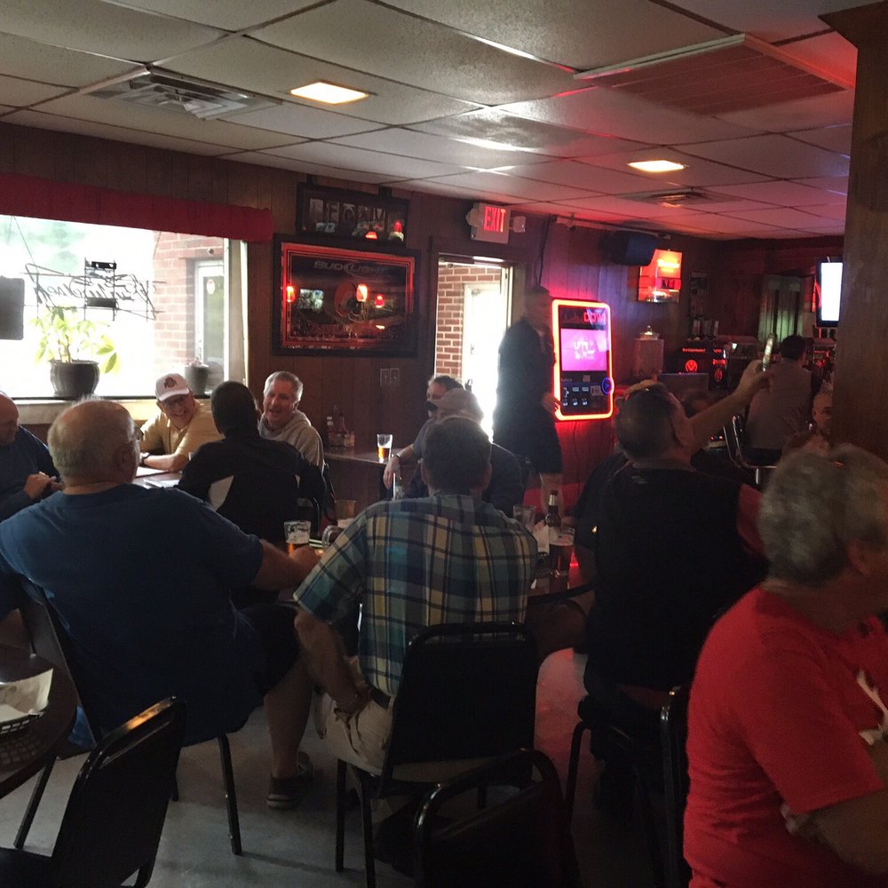 Leroy's Place - Jukebox is key......and dim lighting - American Near Me - Wooster, Ohio Leroy's Place - Jukebox is key......and dim lighting - American Near Me - Wooster, Ohio