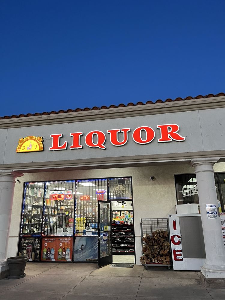 D&J Liquor & Mart Logo