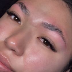 Lash & Brow - Brow Lamination + Light Volume