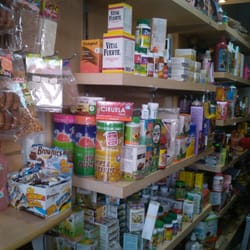 Super Naturista - Varios productos naturistas son ofrecidos en este negocio.