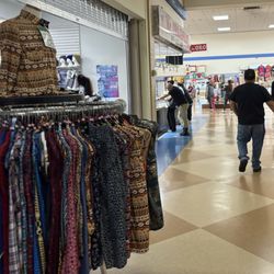 Belvidere Mall - Clothes