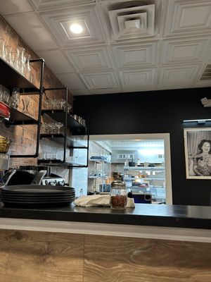 Roz & Rocco's by null