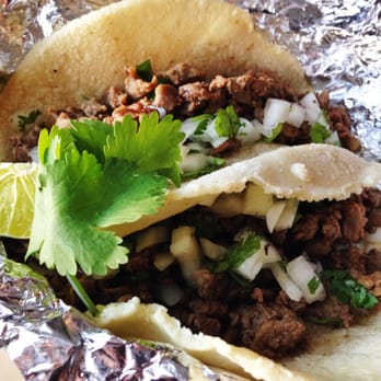 Taqueria Mi Tierra - Beef fajita taco on corn tortilla - Mexican Near Me - Houston, Texas