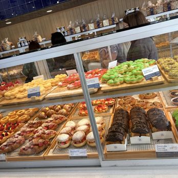 Paris Baguette - Omg this pastry case is huge! And stuffed with goodies! - Bakeries Near Me - Chandler, Arizona Paris Baguette - Omg this pastry case is huge! And stuffed with goodies! - Bakeries Near Me - Chandler, Arizona
