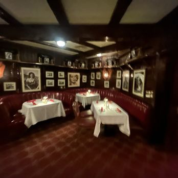 Burbank Smokehouse - Old school interior, terrible pic I know - Steakhouses Near Me - Burbank, California Burbank Smokehouse - Old school interior, terrible pic I know - Steakhouses Near Me - Burbank, California
