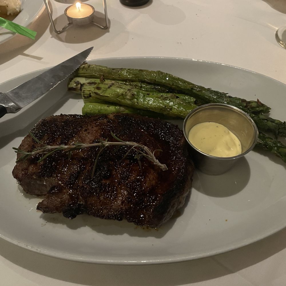Steve Fields - Steak and asparagus - Steakhouses Near Me - Plano, Texas Steve Fields - Steak and asparagus - Steakhouses Near Me - Plano, Texas