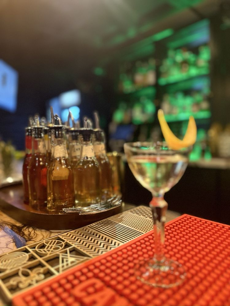 The Green Hat Speakeasy Image