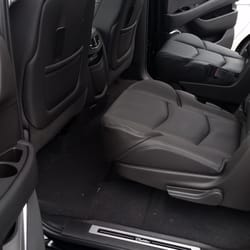 Stonecrest Executive Transportation - Be the envy of everyone arriving in this!