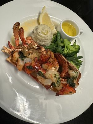 Le Bistro by null
