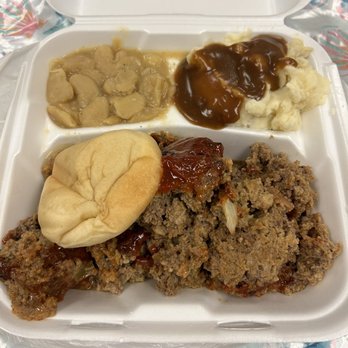 Granny Cantrell's - Meatloaf, mashed potatoes, butter beans and roll - Buffets Near Me - Panama City, Florida Granny Cantrell's - Meatloaf, mashed potatoes, butter beans and roll - Buffets Near Me - Panama City, Florida