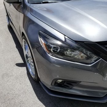 Custom Auto Collision Center - Body Shops Near Me - Pompano Beach, Florida