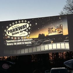 Parkway Drive-In Theatre - Screen