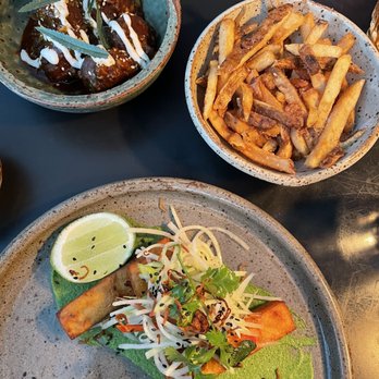 Petite Leon - Lamb meatballs / frites / tamal frito - Mexican Near Me - Minneapolis, Minnesota Petite Leon - Lamb meatballs / frites / tamal frito - Mexican Near Me - Minneapolis, Minnesota
