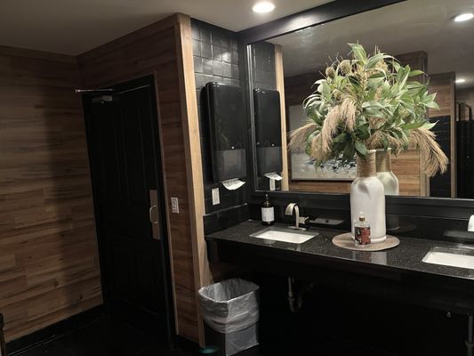 Artisan's Restaurant by null