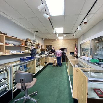 Carat Coin - Interior - Jewelry Near Me - North Olmsted, Ohio Carat Coin - Interior - Jewelry Near Me - North Olmsted, Ohio