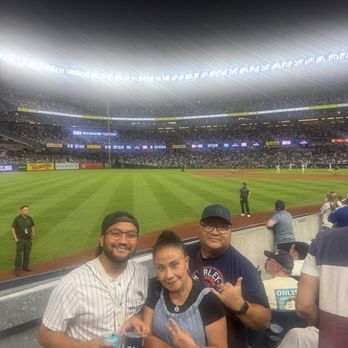 Yankee Stadium - Awesome seats - Stadiums & Arenas Near Me - Bronx, New York Yankee Stadium - Awesome seats - Stadiums & Arenas Near Me - Bronx, New York