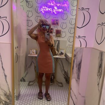 Craft Lounge - Caldwell - Qbilgatory Selfie in the women's bathroom! - Lounges Near Me - Caldwell, Idaho Craft Lounge - Caldwell - Qbilgatory Selfie in the women's bathroom! - Lounges Near Me - Caldwell, Idaho