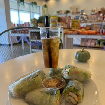 Coco Bay Kitchen & Tea House - Tofu Summer Rolls - Bubble Tea Near Me - Waldorf, Maryland