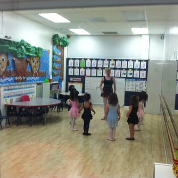 Kids Klub Pasadena - Ballet class Mondays 5:45pm-6:30pm - Child Care & Day Care Near Me - Pasadena, California