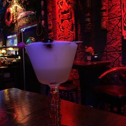 Coral Club - Whiskey sour