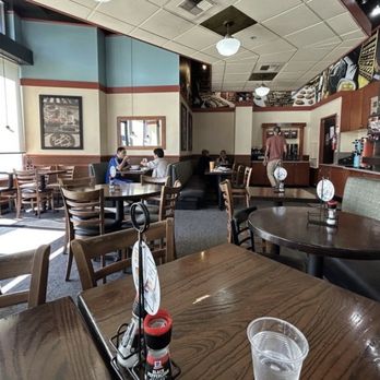 Corner Bakery Cafe - Interior.  Nice, big and clean. - Salad Near Me - Pasadena, California