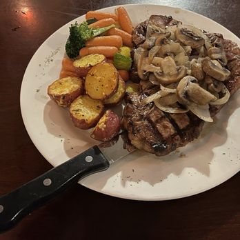 Tommy Fox's Public House - 20 Oz. T-bone Steak - Irish Near Me - Bergenfield, New Jersey