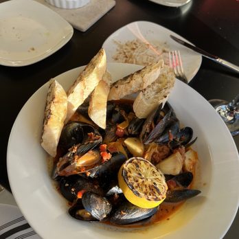 Mangia e Bevi - Cozze - Italian Near Me - Oceanside, California