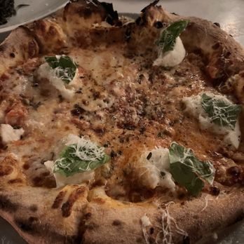Laurel Hardware - Margherita Pizza - New American Near Me - West Hollywood, California