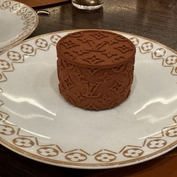 Le Café Louis Vuitton - Chocolate monogram ($26) - Cafes Near Me - New York, New York Le Café Louis Vuitton - Chocolate monogram ($26) - Cafes Near Me - New York, New York