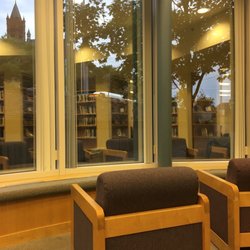 SUNY Upstate Medical University Health Science Library - First floor