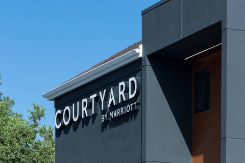 Courtyard by Marriott Pensacola by null