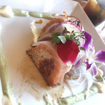 Sushido - Believe this is the Terry's Favorite roll. No rice. Good flavor with some heat. - Sushi Bars Near Me - Tacoma, Washington