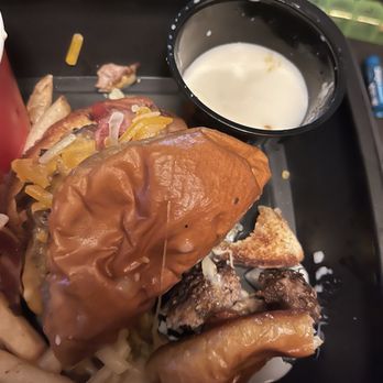 Applebee's Grill + Bar - OM CHEESE burger with fries . Cheese dip on side - Sports Bars Near Me - Farmville, Virginia Applebee's Grill + Bar - OM CHEESE burger with fries . Cheese dip on side - Sports Bars Near Me - Farmville, Virginia