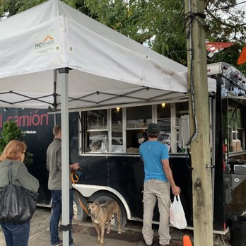 El Camion - Tacos from a food truck next to Home Depot? Delicious! - Mexican Near Me - Seattle, Washington El Camion - Tacos from a food truck next to Home Depot? Delicious! - Mexican Near Me - Seattle, Washington
