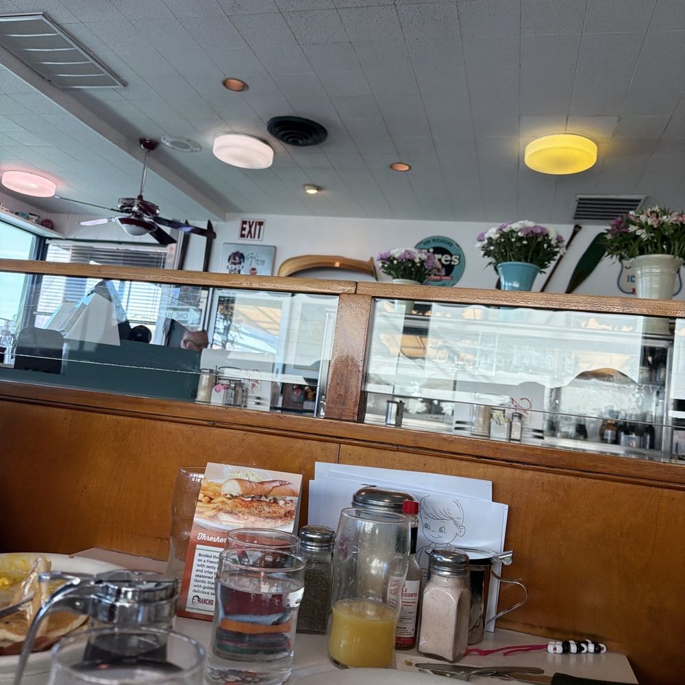 The restaurant aura.