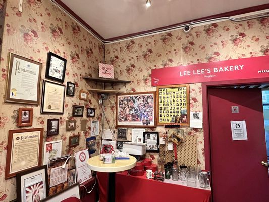 Lee Lee's Baked Goods by null