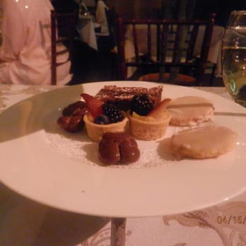 Driehaus Museum - Desserts with chocolate covered walnuts, custard mixed berry cup, lemon cookie and brownies! - Museums Near Me - Chicago, Illinois Driehaus Museum - Desserts with chocolate covered walnuts, custard mixed berry cup, lemon cookie and brownies! - Museums Near Me - Chicago, Illinois