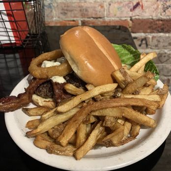 The Brick - The Pubby burger. - American Near Me - Kansas City, Missouri