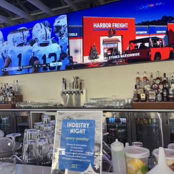 Set The Bar - Sports Bars Near Me - Omaha, Nebraska Set The Bar - Sports Bars Near Me - Omaha, Nebraska