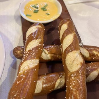 Old Chicago Pizza + Taproom - Pretzels - Pizza Near Me - DULUTH, Minnesota