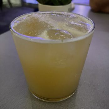 Maple Street Eatery - Golden hour drink - Bars Near Me - Livermore, California
