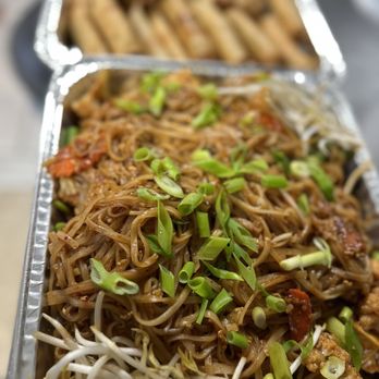Sai Thai Chef - Pad thai - Thai Near Me - London, Ontario Sai Thai Chef - Pad thai - Thai Near Me - London, Ontario
