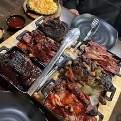 Addy's Barbeque - Meat platter
