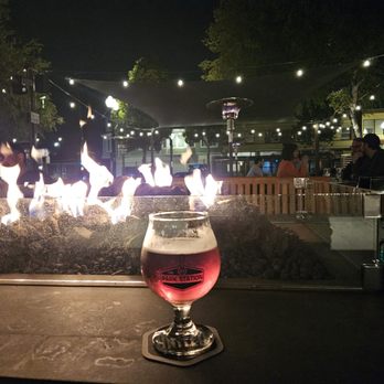 Park Station - Outdoor fire pit - Beer Gardens Near Me - Alameda, California