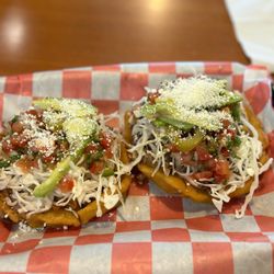 El Chido Taqueria Y Antojitos - Sopes