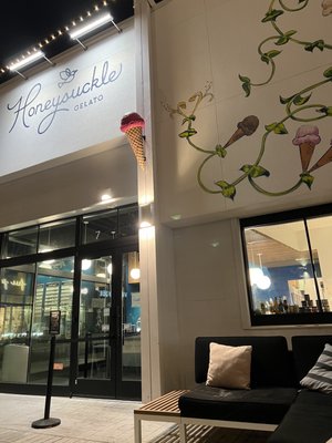 Honeysuckle Gelato Fenton by null