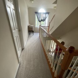OEO Carpet Cleaning - Upstairs hallway 2nd View